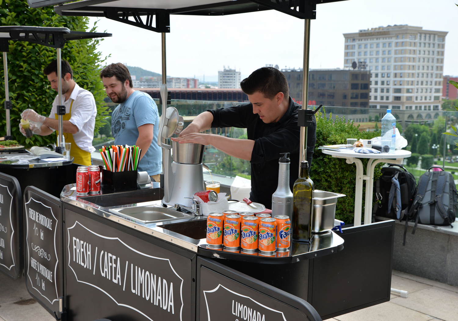 food-carts-business-ideas-bizz-on-wheels